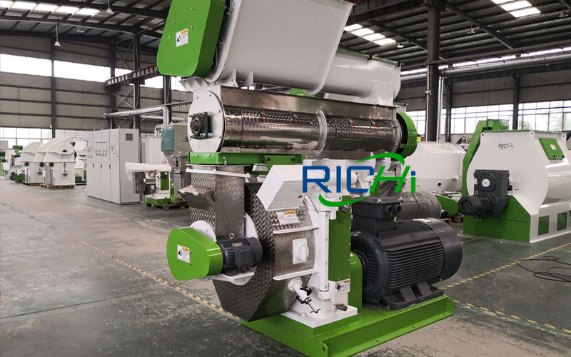 peanut shell pellet machine in richi workshop